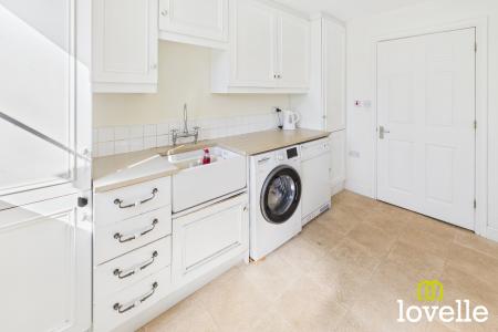 4 bedroom Detached house for sale in Middledyke Lane, Cottingham, East Riding of Yorkshire, HU16