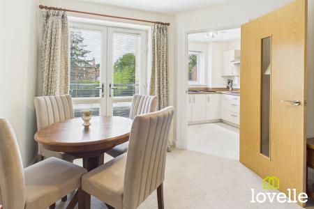 1 bedroom Flat for sale in Field Close, Cottingham, East Riding of Yorkshire, HU16