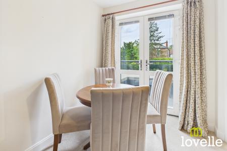 1 bedroom Flat for sale in Field Close, Cottingham, East Riding of Yorkshire, HU16