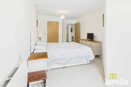 1 bedroom Flat for sale in Field Close, Cottingham, East Riding of Yorkshire, HU16