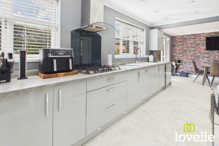 4 bedroom Detached house for sale in The Meadows, South Cave, East Riding of Yorkshire, HU15