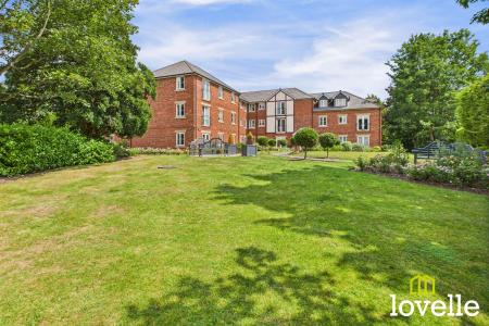 1 bedroom Flat for sale in Newgate Street, Cottingham, East Riding of Yorkshire, HU16