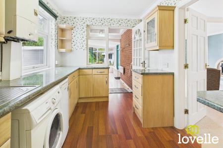 3 bedroom Bungalow for sale in Eppleworth Road, Cottingham, East Riding of Yorkshire, HU16