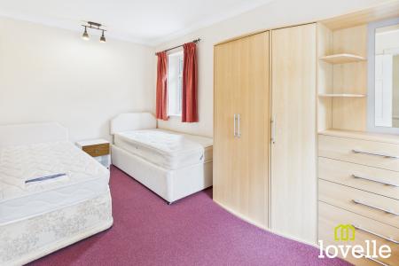 3 bedroom Bungalow for sale in Eppleworth Road, Cottingham, East Riding of Yorkshire, HU16