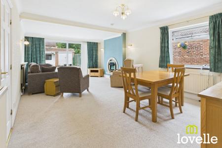 3 bedroom Bungalow for sale in Eppleworth Road, Cottingham, East Riding of Yorkshire, HU16