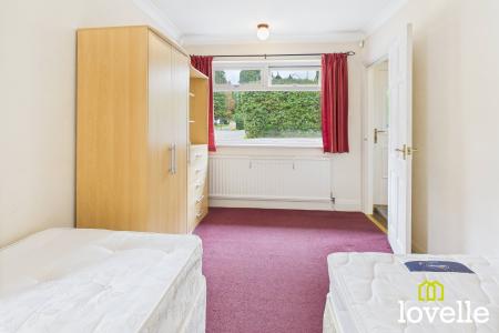 3 bedroom Bungalow for sale in Eppleworth Road, Cottingham, East Riding of Yorkshire, HU16