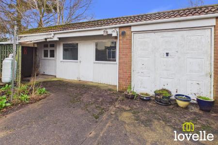 3 bedroom Bungalow for sale in Eppleworth Road, Cottingham, East Riding of Yorkshire, HU16