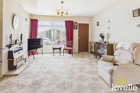 2 bedroom Bungalow for sale in Canada Drive, Cottingham, East Riding of Yorkshire, HU16