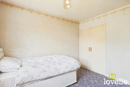 2 bedroom Bungalow for sale in Canada Drive, Cottingham, East Riding of Yorkshire, HU16