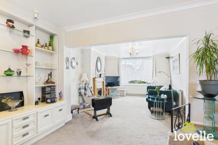 4 bedroom Semi-detached house for sale in Kingtree Avenue, Cottingham, East Riding of Yorkshire, HU16