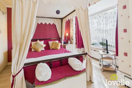 4 bedroom Semi-detached house for sale in Kingtree Avenue, Cottingham, East Riding of Yorkshire, HU16