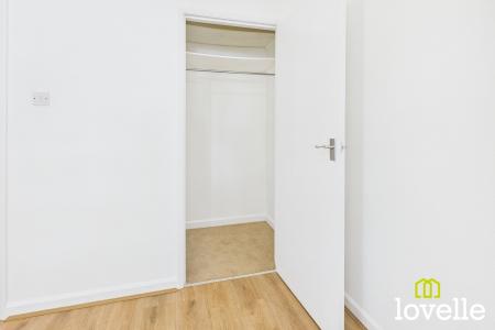 2 bedroom Flat for sale in Green Lane, Cottingham, East Riding of Yorkshire, HU16