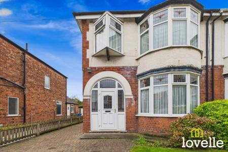 4 bedroom Semi-detached house for sale in Northgate, Cottingham, East Riding of Yorkshire, HU16