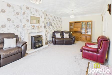 2 bedroom Bungalow for sale in Allanson Drive, Cottingham, East Riding of Yorkshire, HU16