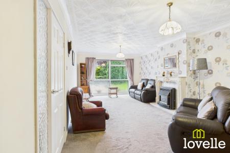 2 bedroom Bungalow for sale in Allanson Drive, Cottingham, East Riding of Yorkshire, HU16