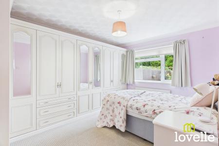 2 bedroom Bungalow for sale in Allanson Drive, Cottingham, East Riding of Yorkshire, HU16