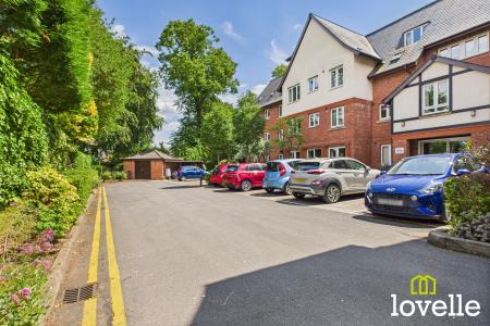 1 bedroom Apartment for sale in Shardeloes Court Kingtree Avenue, Cottingham, East Riding of Yorkshire, HU16