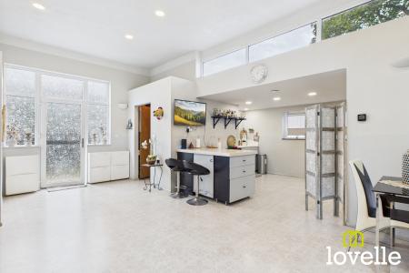 2 bedroom Bungalow for sale in Inglemire Lane, Cottingham, East Riding of Yorkshire, HU16