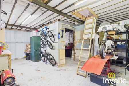 4 bedroom Character Property for sale in Church Hill, South Cave, East Riding of Yorkshire, HU15