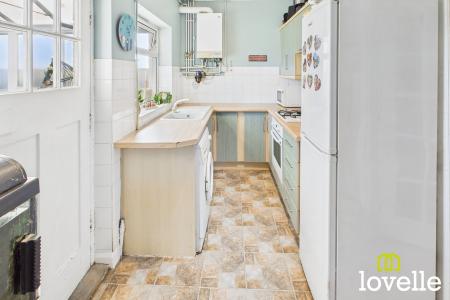 2 bedroom Semi-detached house for sale in Southwood Avenue, Cottingham, East Riding of Yorkshire, HU16