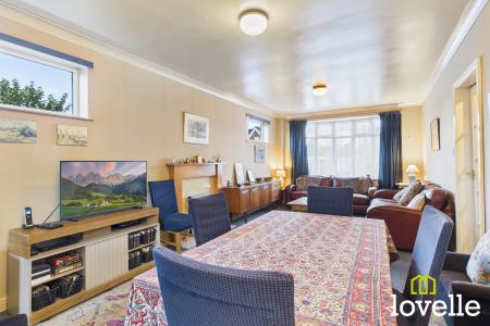 3 bedroom Semi-detached house for sale in New Village Road, Cottingham, HU16