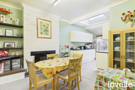 3 bedroom Semi-detached house for sale in New Village Road, Cottingham, HU16