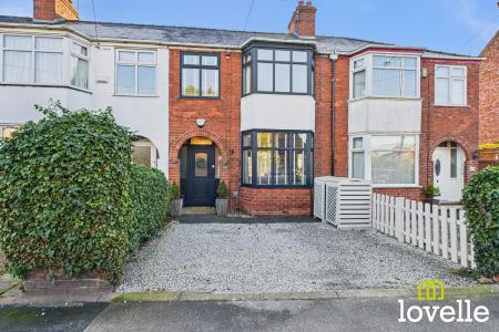 3 bedroom Terraced House for sale in New Village Road, Cottingham, East Riding of Yorkshire, HU16