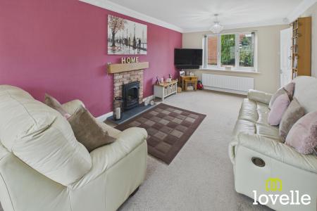 4 bedroom Detached house for sale in Manor Garth, Cottingham, East Riding of Yorkshire, HU16