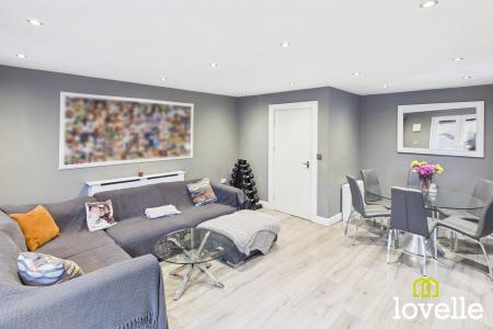 4 bedroom Semi-detached house for sale in Inglemire Lane, Cottingham, East Riding of Yorkshire, HU16