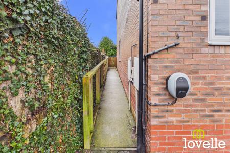 4 bedroom Semi-detached house for sale in Inglemire Lane, Cottingham, East Riding of Yorkshire, HU16