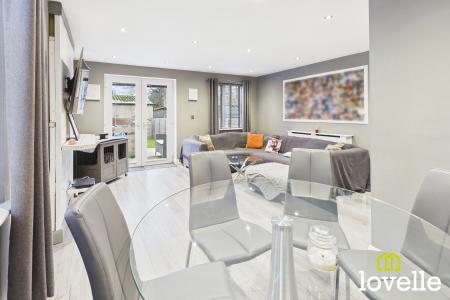 4 bedroom Semi-detached house for sale in Inglemire Lane, Cottingham, East Riding of Yorkshire, HU16