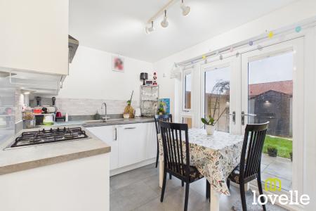 2 bedroom Terraced House for sale in Jackson Grove, Cottingham, HU16