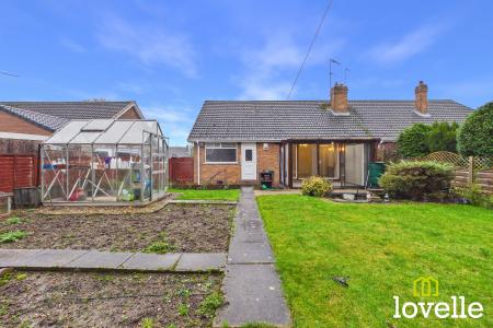 2 bedroom Bungalow for sale in Hornbeam Drive, Cottingham, HU16