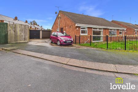 2 bedroom Bungalow for sale in Derwent Close, Cottingham, HU16