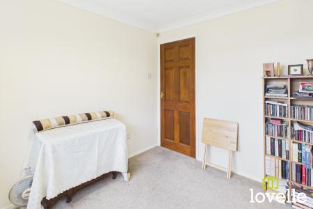 2 bedroom Bungalow for sale in Derwent Close, Cottingham, HU16