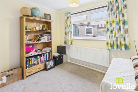 2 bedroom Bungalow for sale in Derwent Close, Cottingham, HU16