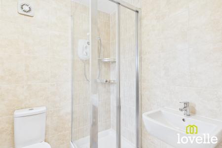 4 bedroom Detached house for sale in Taylor Avenue, Cottingham, HU16