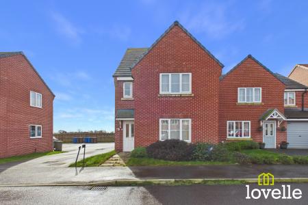 4 bedroom Detached house for sale in Taylor Avenue, Cottingham, HU16