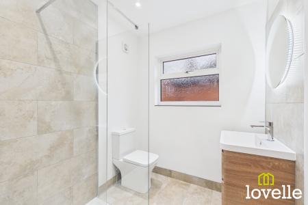 3 bedroom Semi-detached house for sale in Kingtree Avenue, Cottingham, HU16