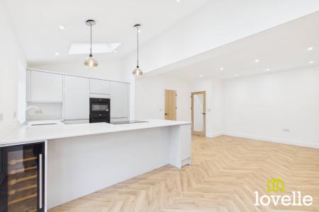 3 bedroom Semi-detached house for sale in Kingtree Avenue, Cottingham, HU16