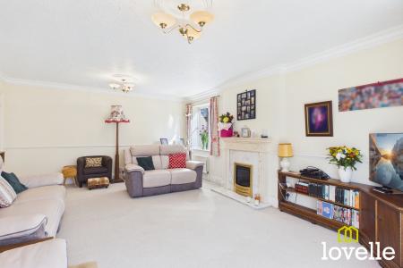 4 bedroom Detached house for sale in Spencer Way, Cottingham, East Riding of Yorkshire, HU16