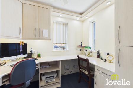 4 bedroom Detached house for sale in Spencer Way, Cottingham, East Riding of Yorkshire, HU16