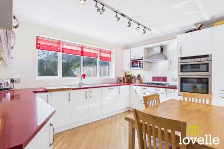 4 bedroom Detached house for sale in Spencer Way, Cottingham, East Riding of Yorkshire, HU16