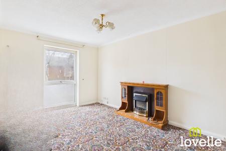 2 bedroom Flat for sale in Elm Tree Court, Cottingham, HU16