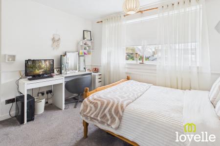 4 bedroom Semi-detached house for sale in St Michaels Close, Skidby, Cottingham, HU16