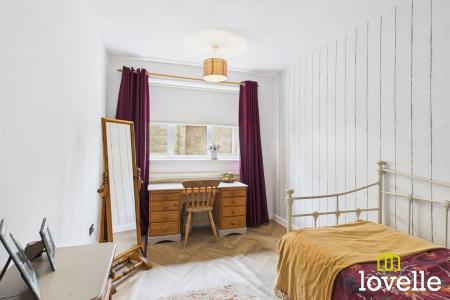 4 bedroom Semi-detached house for sale in St Michaels Close, Skidby, Cottingham, HU16