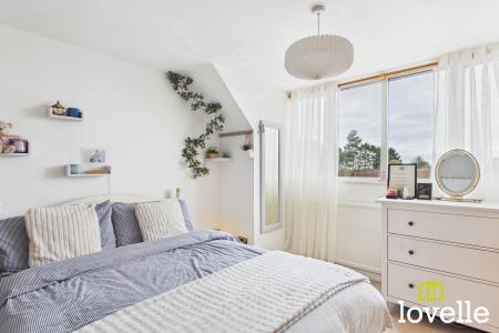 4 bedroom Semi-detached house for sale in St Michaels Close, Skidby, Cottingham, HU16