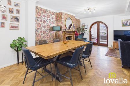 4 bedroom Semi-detached house for sale in Dene Road, Cottingham, HU16