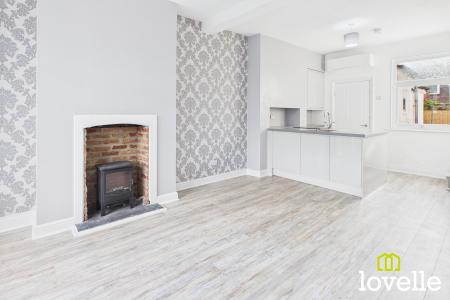 2 bedroom Terraced House for sale in Millhouse Woods Lane, Cottingham, HU16