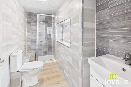 2 bedroom Terraced House for sale in Millhouse Woods Lane, Cottingham, HU16